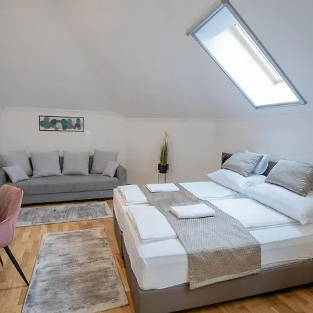 Apartment Vegvar Spa Apartman *