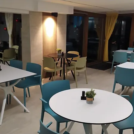 Vegvar Apartmán *