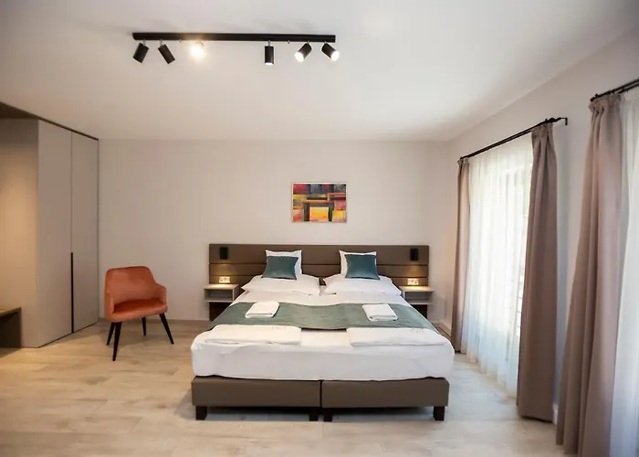 Vegvar Apartament *